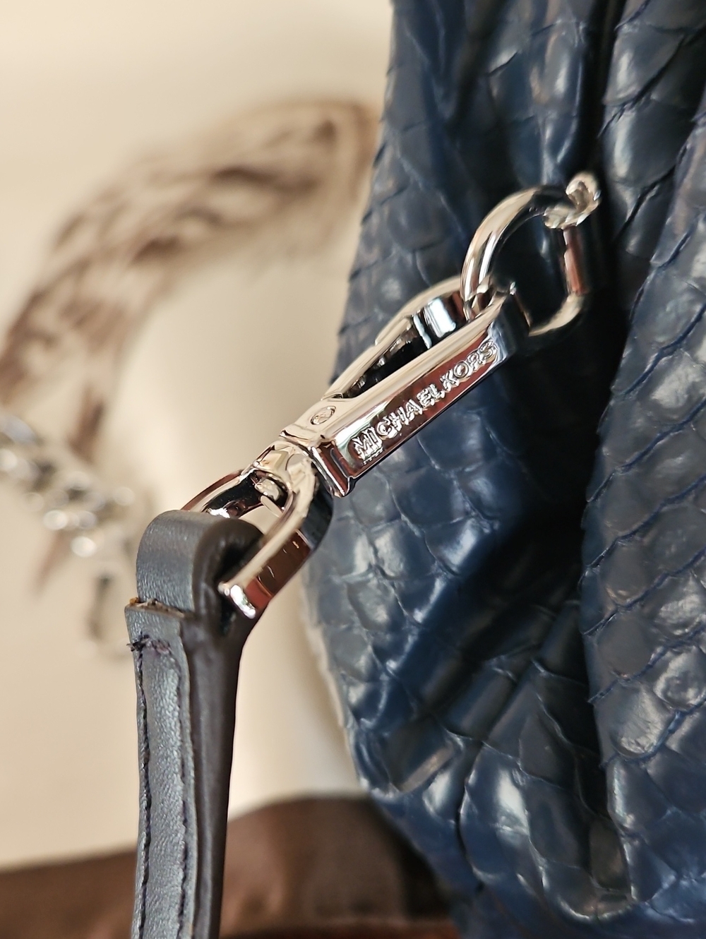 ๐ BIG SALE MICHAEL KORS Blue Snakeskin Embossed Clutch/Crossbody - Picture 9 of 10